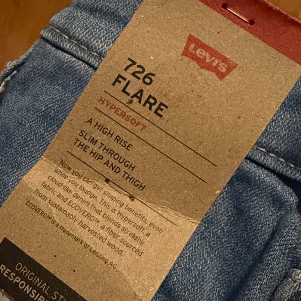 Women’s Levi's 726 High Rise Flare Light Blue Jeans - Picture 8 of 8